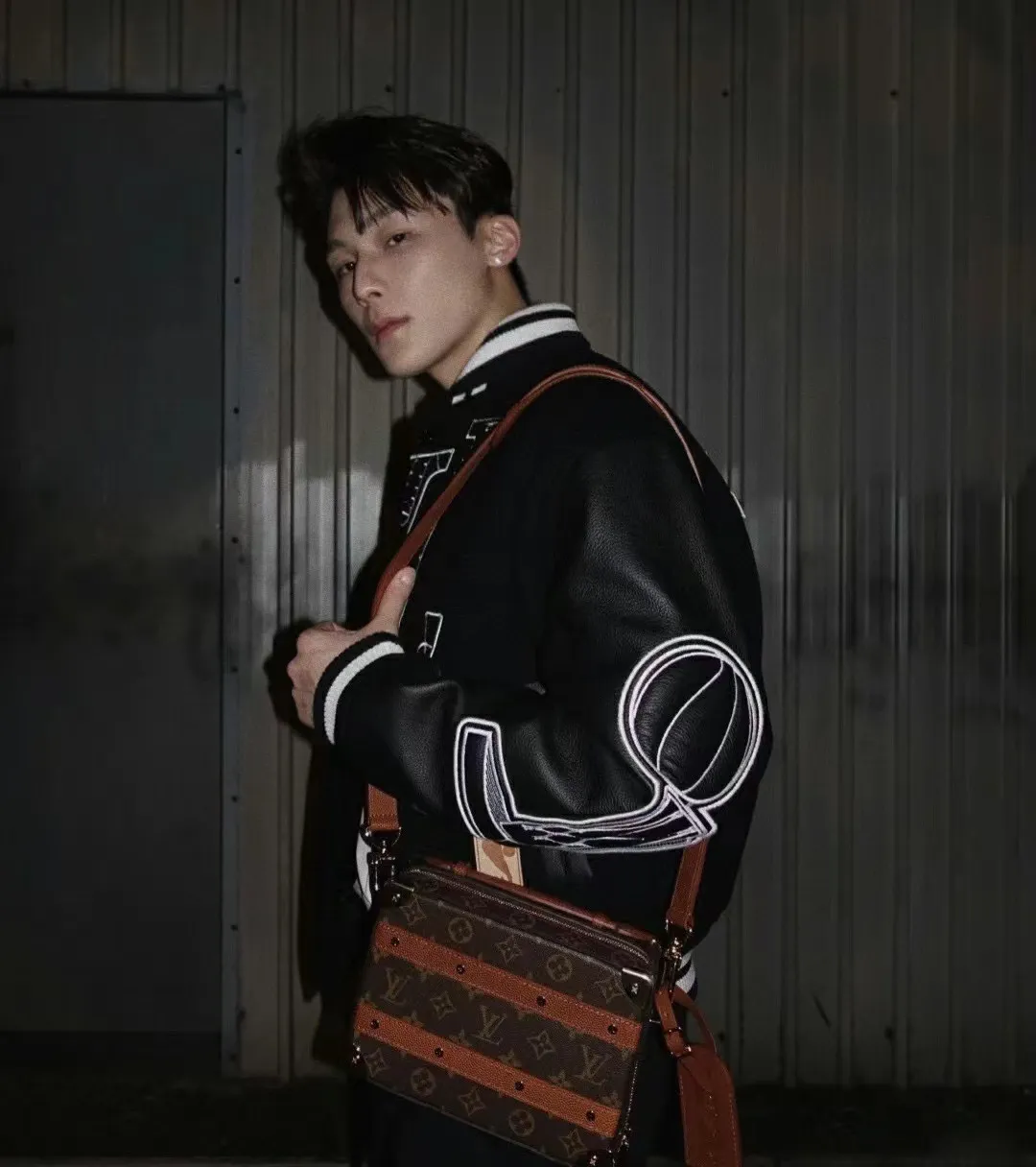 Louis Vuitton & NBA 21Fw joint baseball jacket